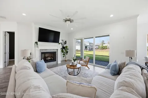 349 Lakeview Pass Way St. Johns FL 32259