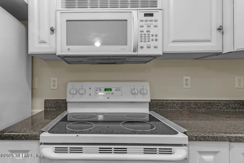 8223 Hardwood Landing Road St. Augustine FL 32092