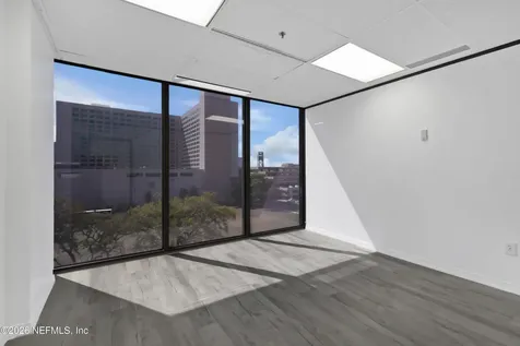 233 E Bay Street Jacksonville FL 32202