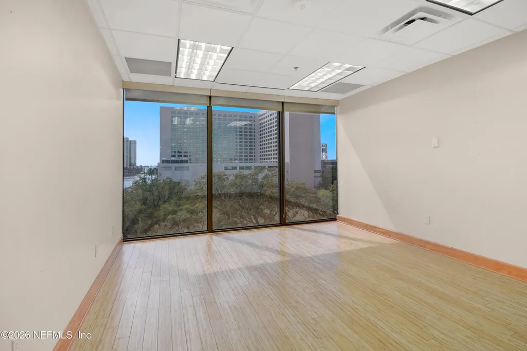 233 E Bay Street Jacksonville FL 32202