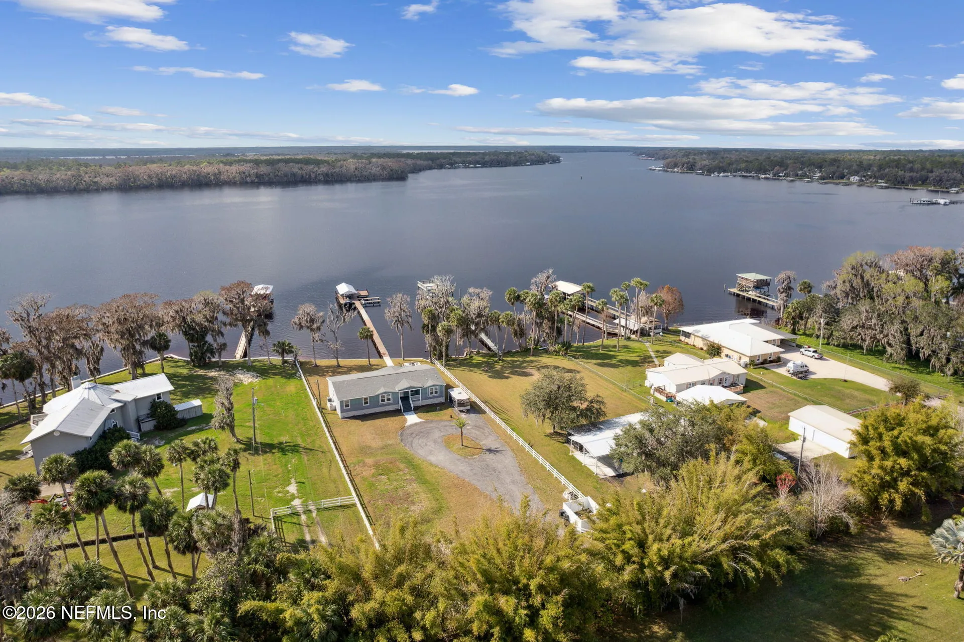 208 Lake George Point Drive Georgetown FL 32139