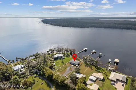 208 Lake George Point Drive Georgetown FL 32139
