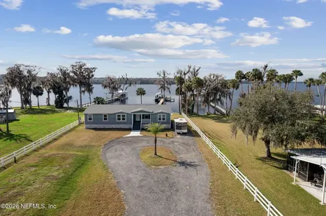 208 Lake George Point Drive Georgetown FL 32139