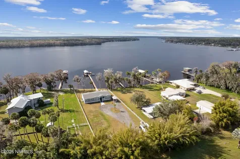 208 Lake George Point Drive Georgetown FL 32139
