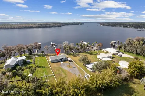 208 Lake George Point Drive Georgetown FL 32139
