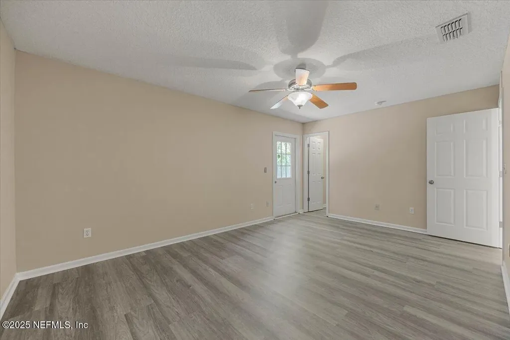 4527 Clairmont Road Jacksonville FL 32207