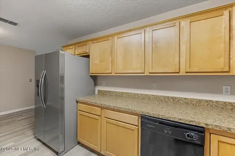 4527 Clairmont Road Jacksonville FL 32207