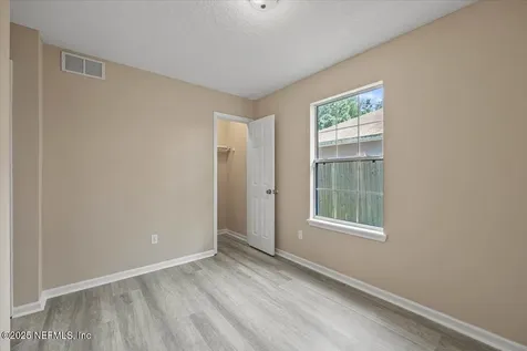 4527 Clairmont Road Jacksonville FL 32207