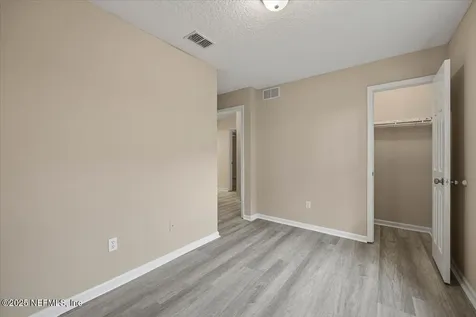 4527 Clairmont Road Jacksonville FL 32207