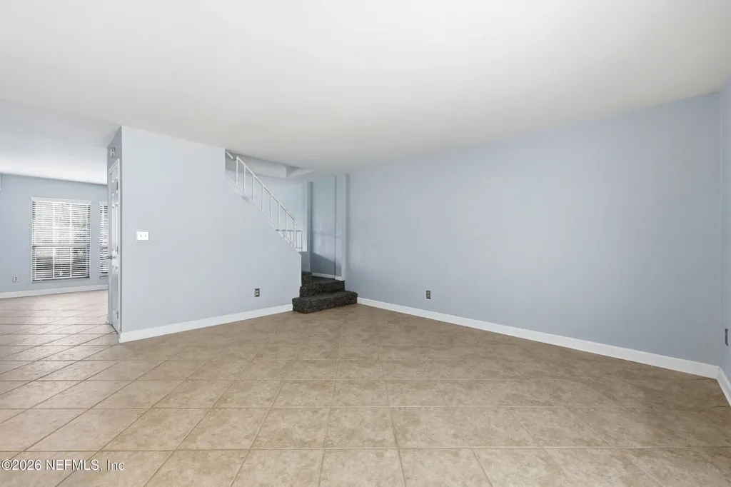 8153 Sutton Place N Jacksonville FL 32217
