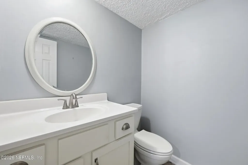 8153 Sutton Place N Jacksonville FL 32217