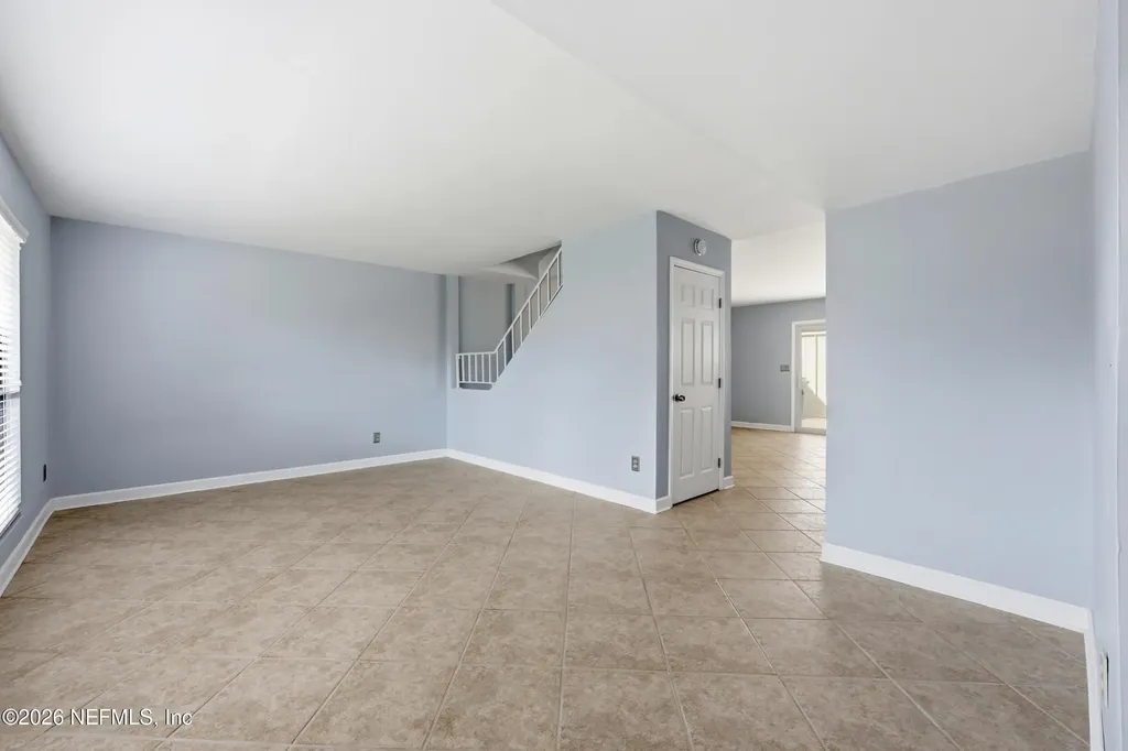 8153 Sutton Place N Jacksonville FL 32217