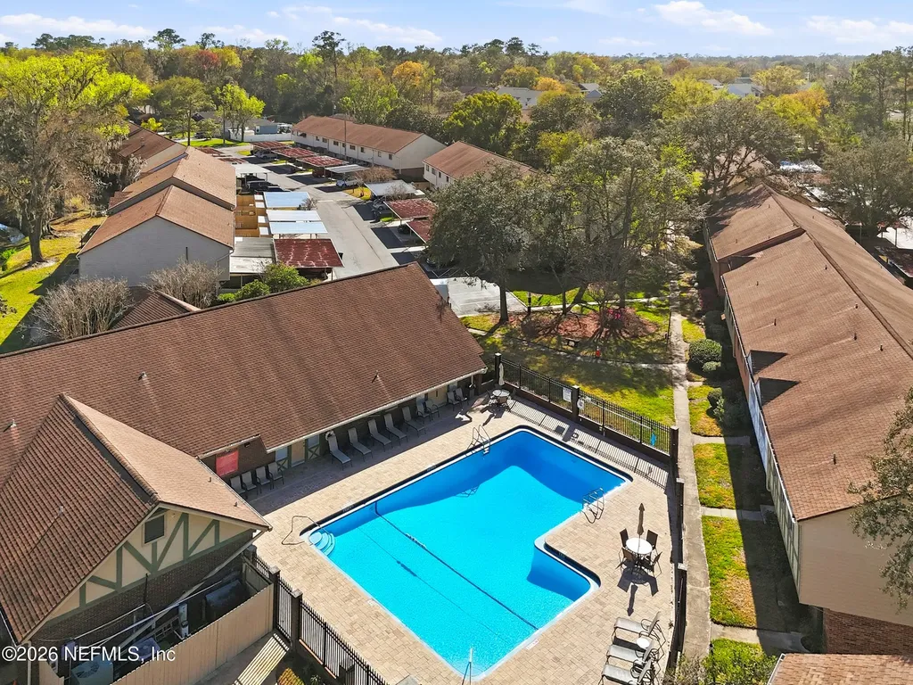 8153 Sutton Place N Jacksonville FL 32217