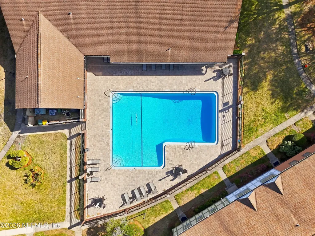 8153 Sutton Place N Jacksonville FL 32217