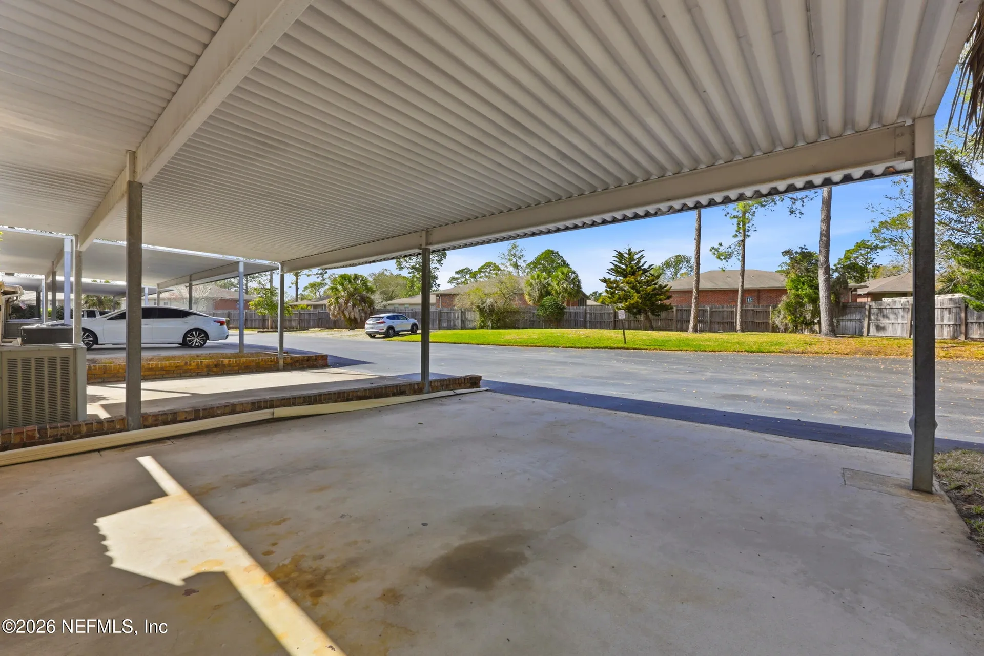 8153 Sutton Place N Jacksonville FL 32217