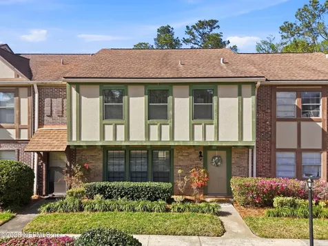 8153 Sutton Place N Jacksonville FL 32217