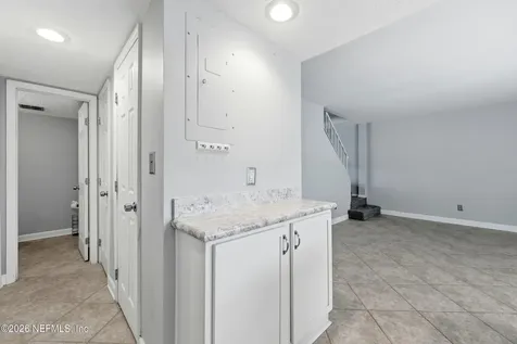 8153 Sutton Place N Jacksonville FL 32217