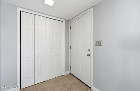 8153 Sutton Place N Jacksonville FL 32217