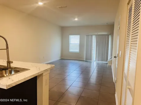 9549 Star Drive Jacksonville FL 32256