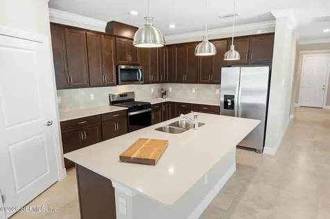 375 Beechnut Circle St. Augustine FL 32095