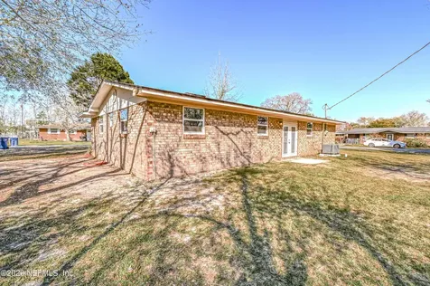 406 Barbara Circle Macclenny FL 32063