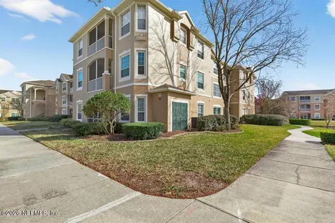 7990 Baymeadows Road E Jacksonville FL 32256