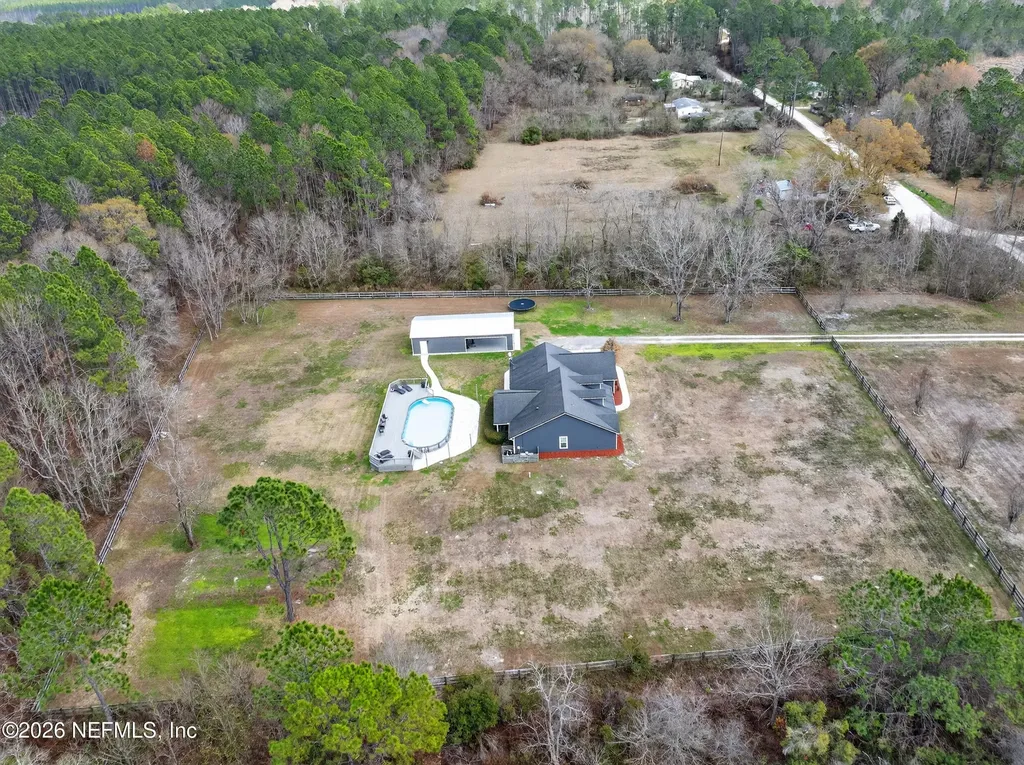 3169 NW 251st Street Lawtey FL 32058