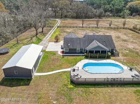 3169 NW 251st Street Lawtey FL 32058