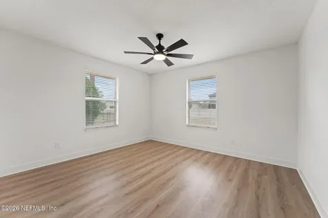 15738 Northside Drive E Jacksonville FL 32218