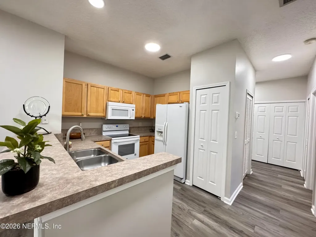 3880 N Summer Grove Way Jacksonville FL 32257
