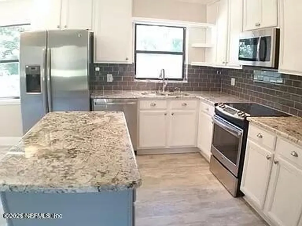 1012 N 6th Avenue Jacksonville Beach FL 32250