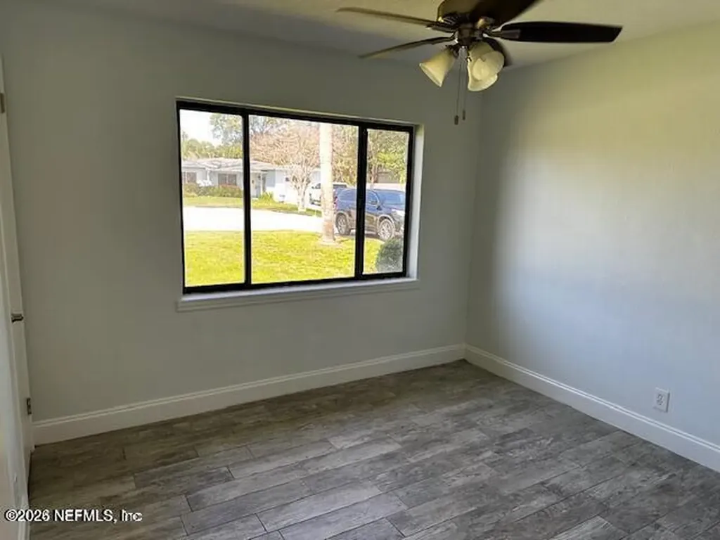 1012 N 6th Avenue Jacksonville Beach FL 32250