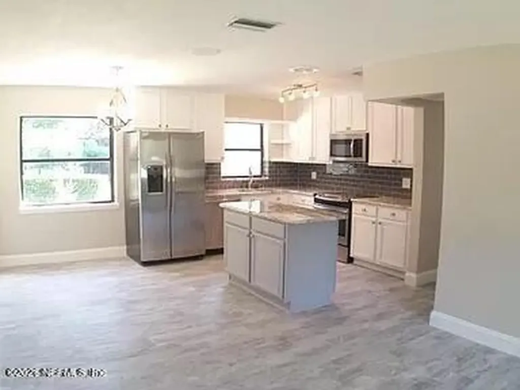 1012 N 6th Avenue Jacksonville Beach FL 32250