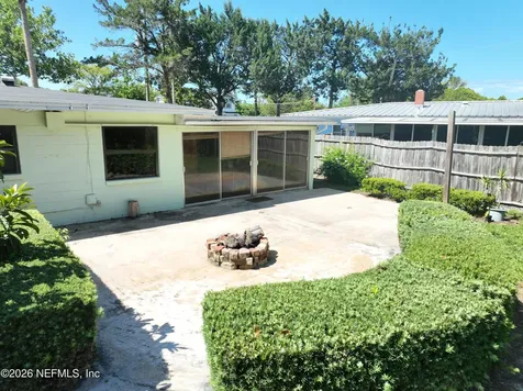 1012 N 6th Avenue Jacksonville Beach FL 32250