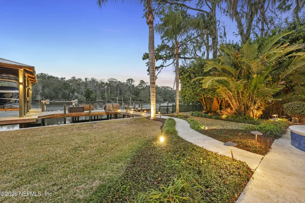 87 Roscoe Boulevard N Ponte Vedra Beach FL 32082