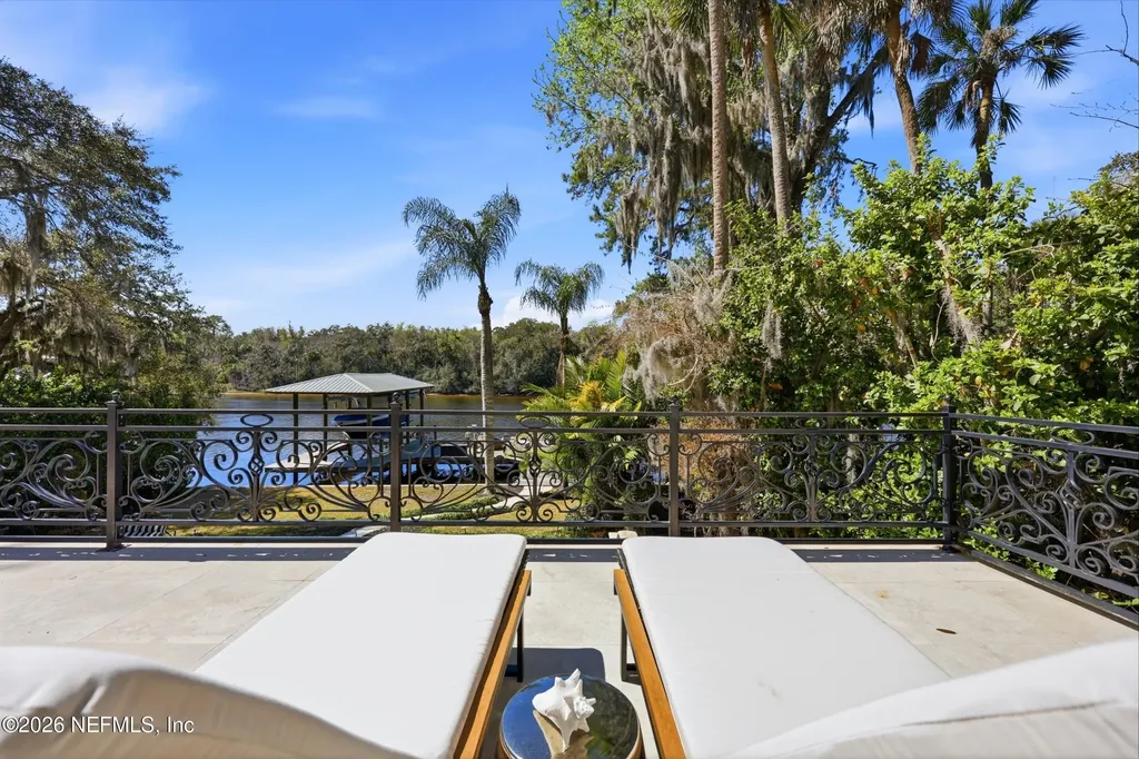 87 Roscoe Boulevard N Ponte Vedra Beach FL 32082