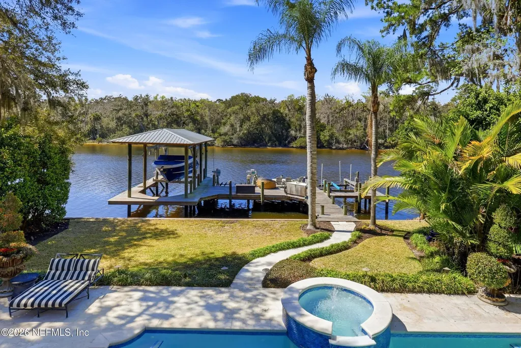 87 Roscoe Boulevard N Ponte Vedra Beach FL 32082