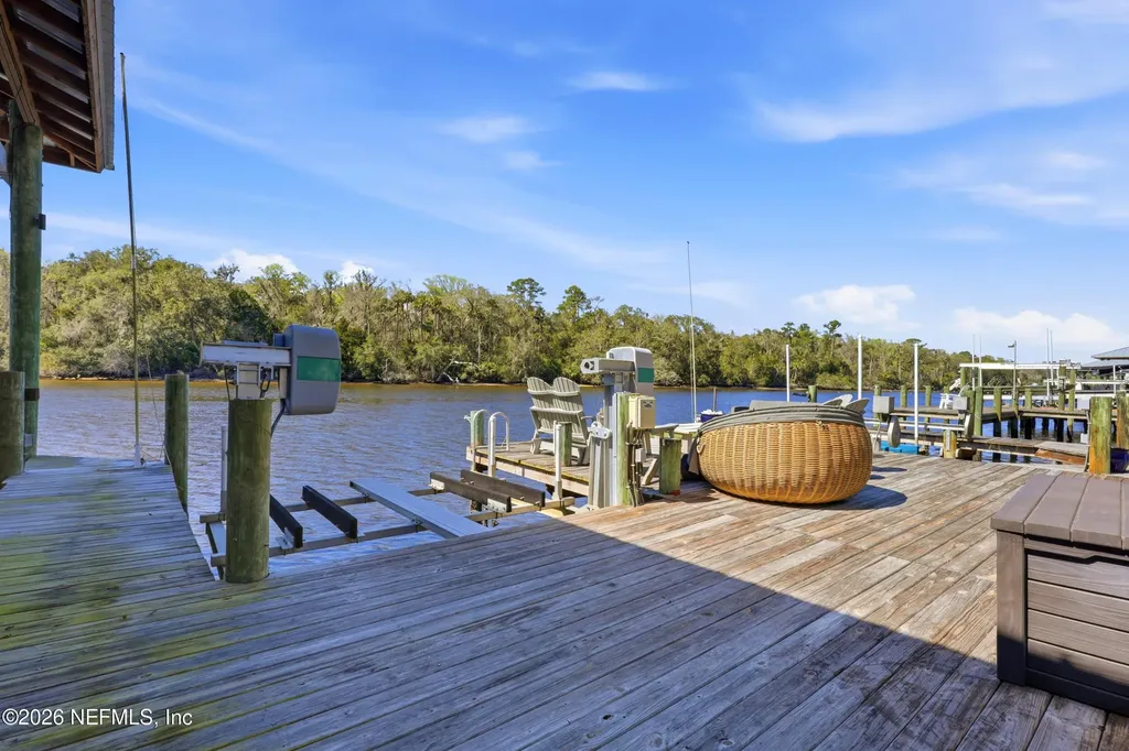 87 Roscoe Boulevard N Ponte Vedra Beach FL 32082
