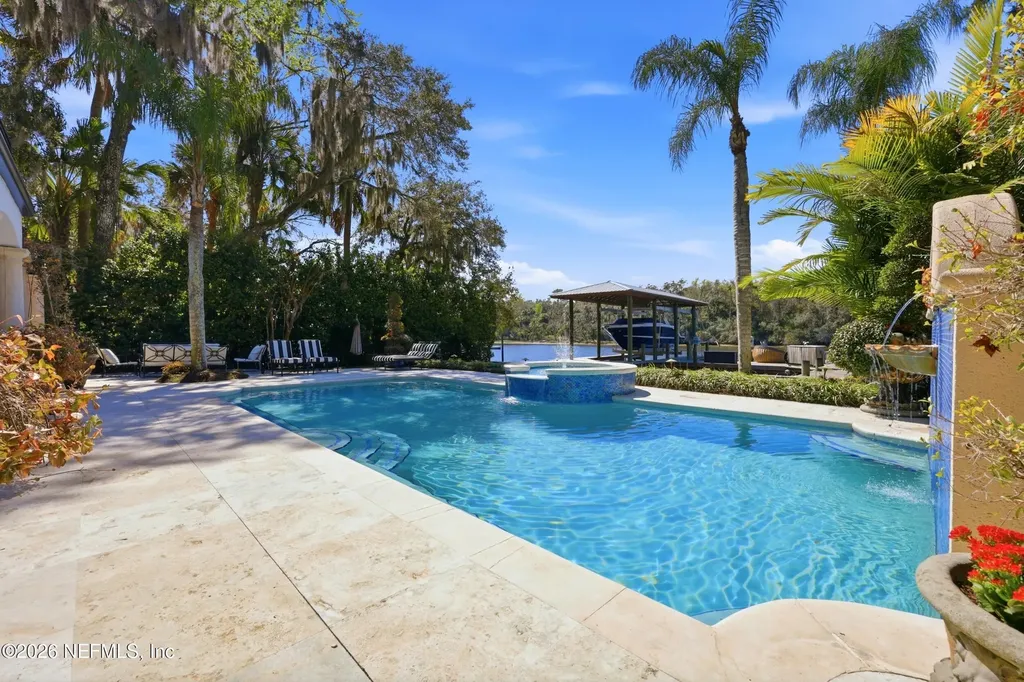 87 Roscoe Boulevard N Ponte Vedra Beach FL 32082