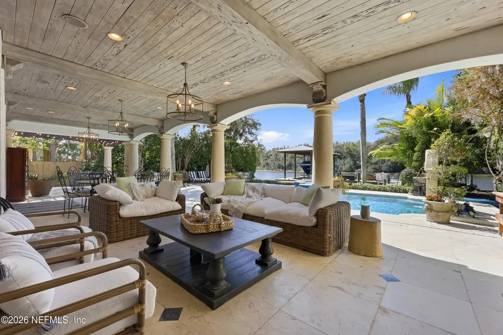87 Roscoe Boulevard N Ponte Vedra Beach FL 32082