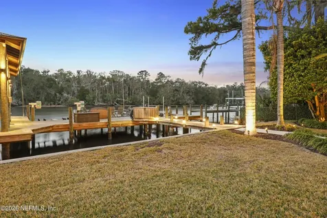 87 Roscoe Boulevard N Ponte Vedra Beach FL 32082