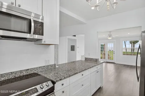 838 Cedar Street Jacksonville FL 32207