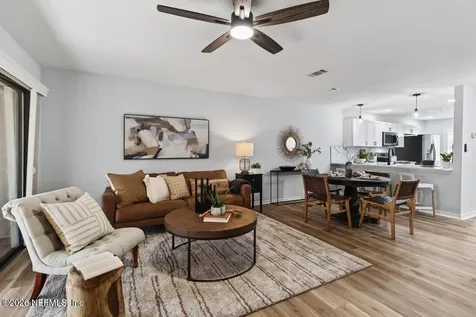 7701 Baymeadows Circle W Jacksonville FL 32256
