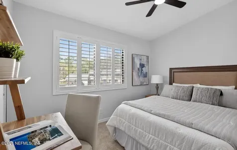7701 Baymeadows Circle W Jacksonville FL 32256