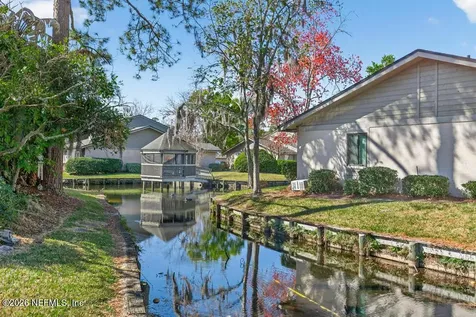 7701 Baymeadows Circle W Jacksonville FL 32256