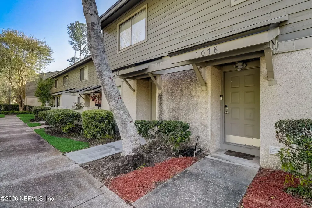 7701 Baymeadows Circle W Jacksonville FL 32256