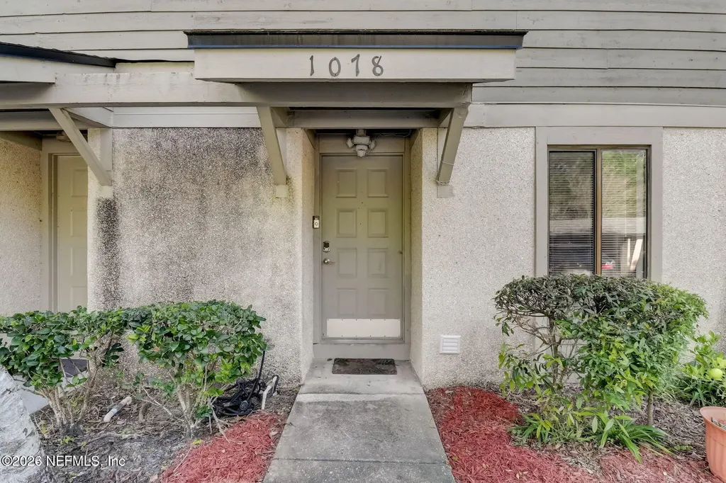 7701 Baymeadows Circle W Jacksonville FL 32256