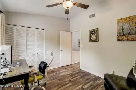 7701 Baymeadows Circle W Jacksonville FL 32256