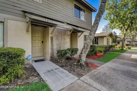 7701 Baymeadows Circle W Jacksonville FL 32256