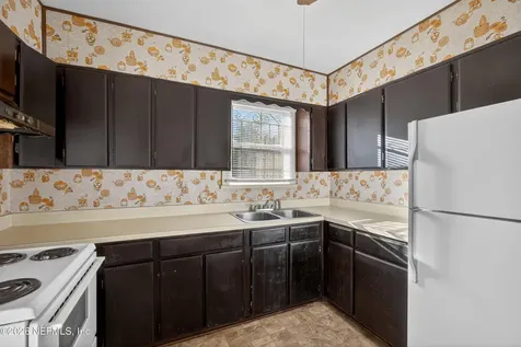 345 E 44th Street Jacksonville FL 32208